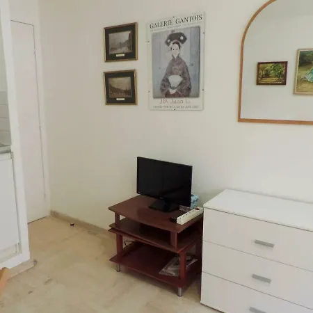 #pacagroom# Studio Alexandre Iii * Cannes